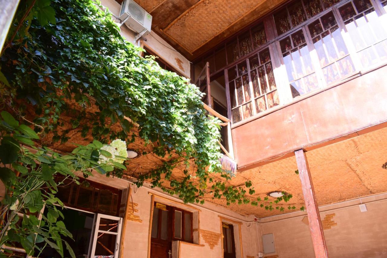 Hotel Registon Zargaron Samarkand Exteriör bild