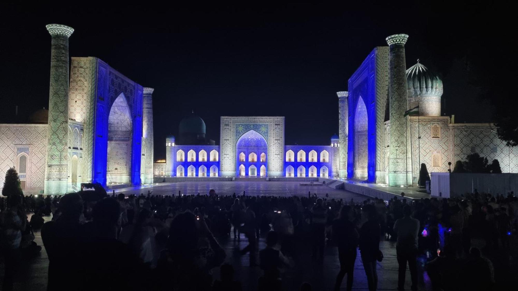 Hotel Registon Zargaron Samarkand Exteriör bild
