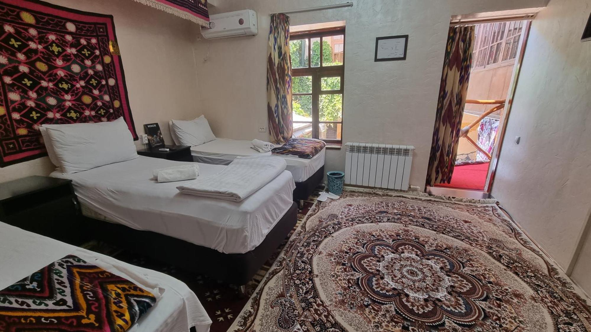 Hotel Registon Zargaron Samarkand Rum bild